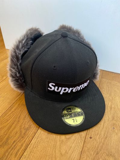 Supreme Earflap New Era® "Black"