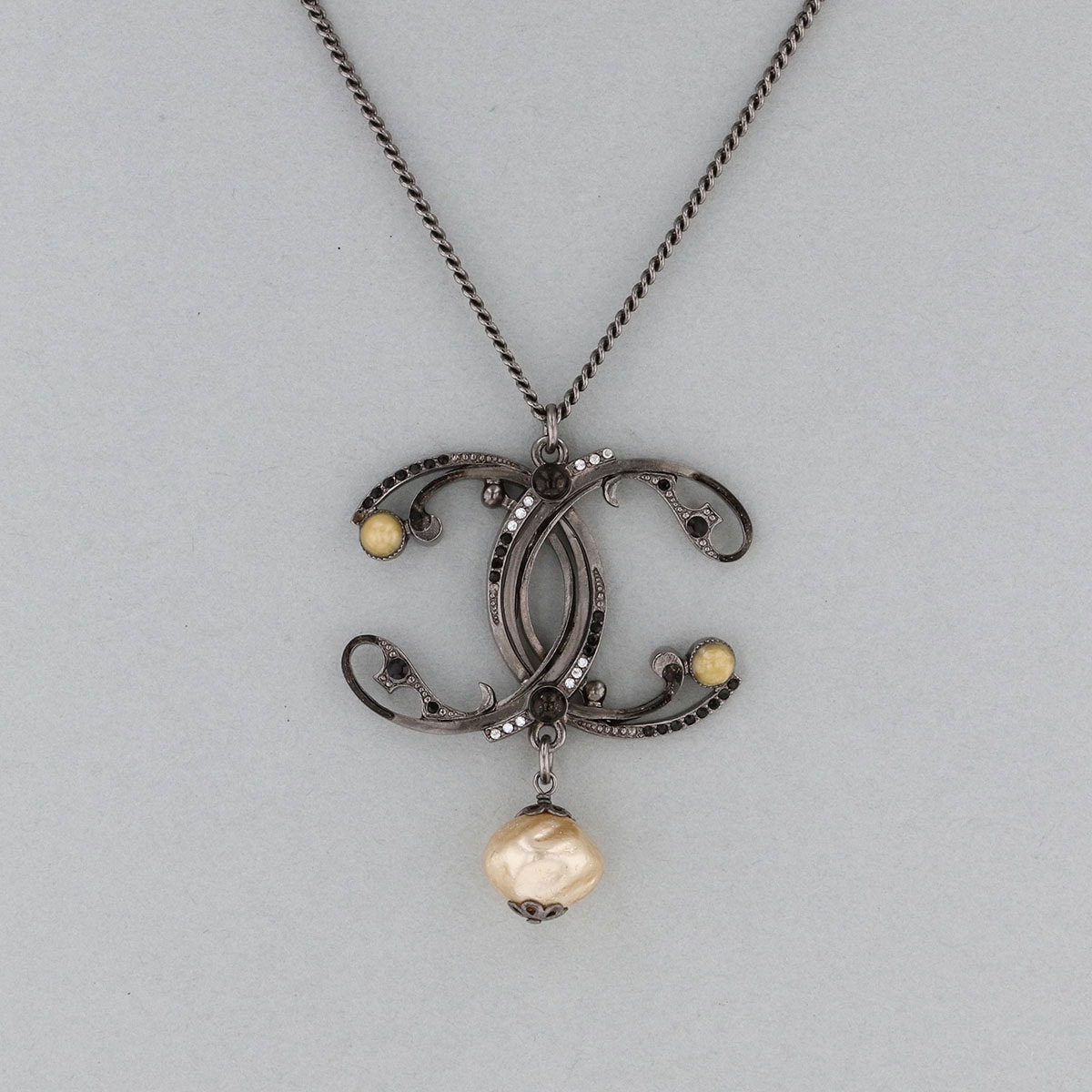 CHANEL シャネル ココマーク ネックレス ネックレス 真鍮 シルバー  レディース【中古】