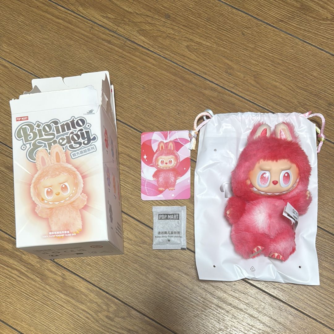 POP MART THE MONSTERS (LABUBU) Big into Energy Series Plush Pendant LOVE
