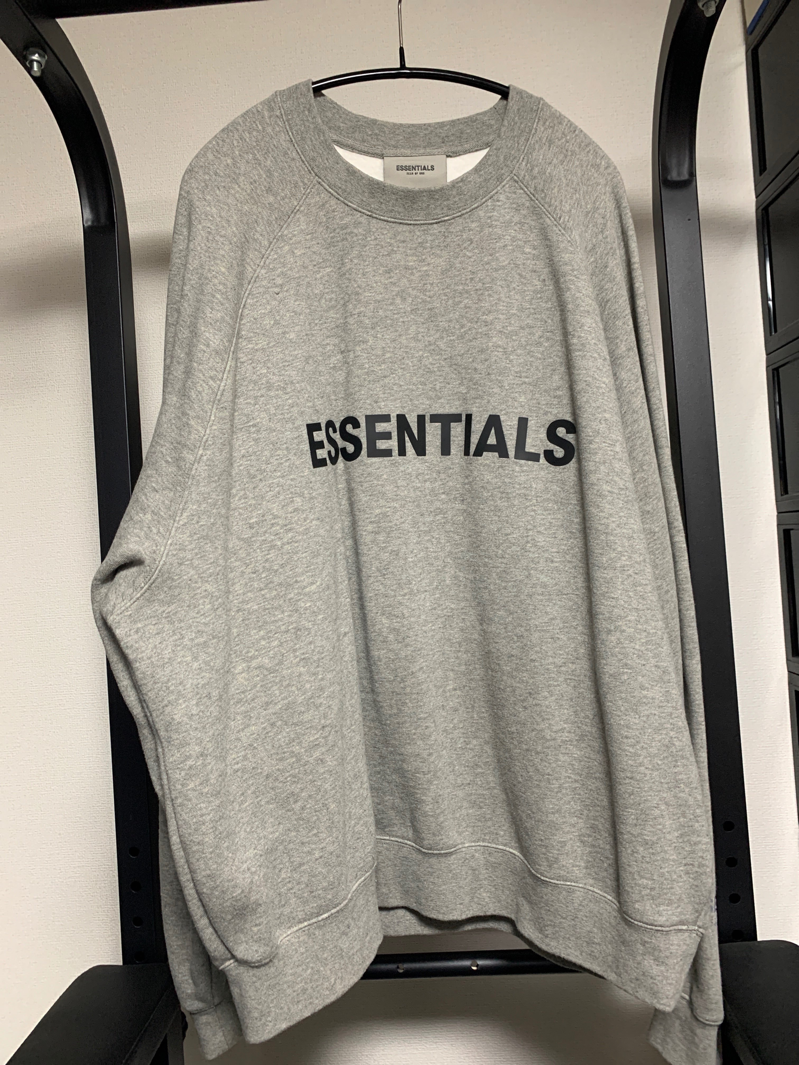 FEAR OF GOD ESSENTIALS 3D Silicon Applique Boxy Long Sleeve T-Shirt "Heather Oatmeal"