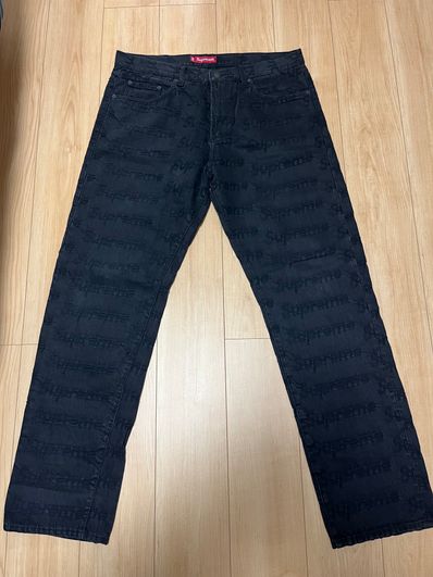Supreme Frayed Logos Regular Jean "Black"
