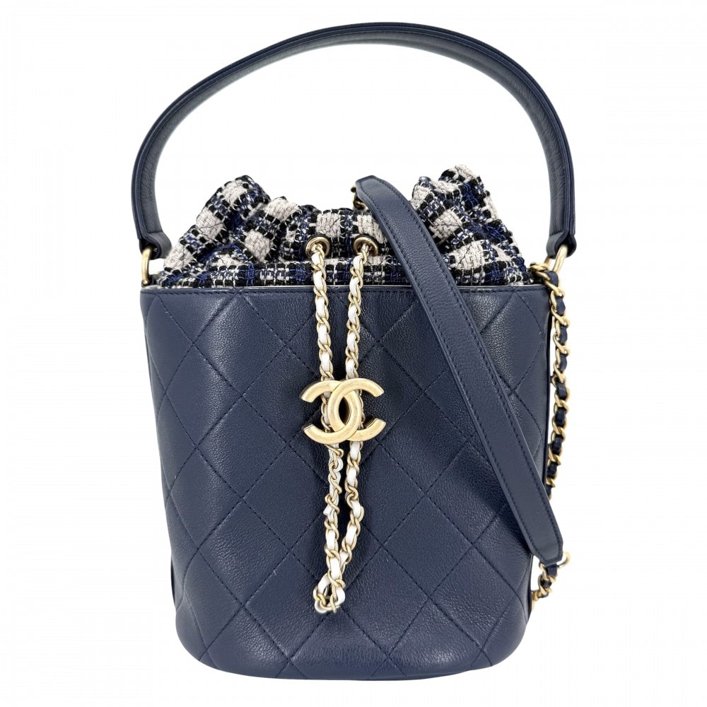 CHANEL シャネル ショルダーバッグ ココマーク マトラッセ バケットバッグ ドローストリング 2WAY レザー ネイビー 紺 ゴールド金具 レディース【中古品】