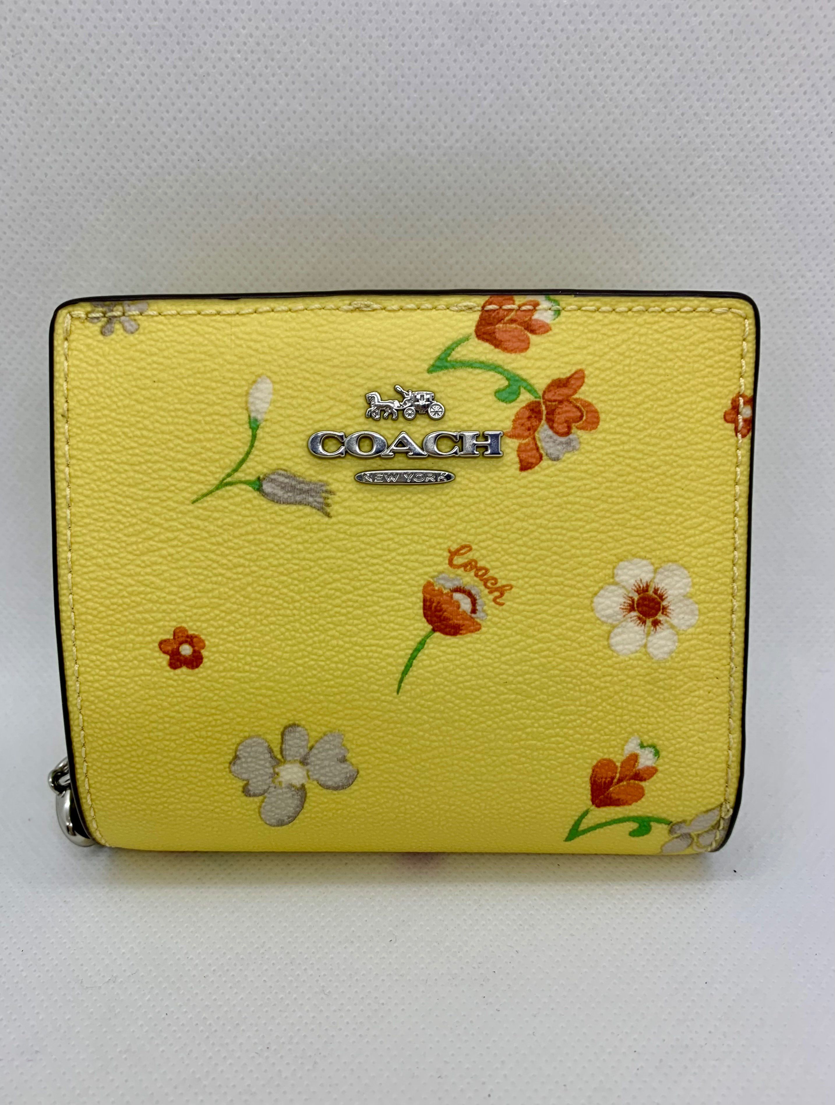 COACH 財布 スナップウォレット ミスティカル フローラル イエローマルチ 