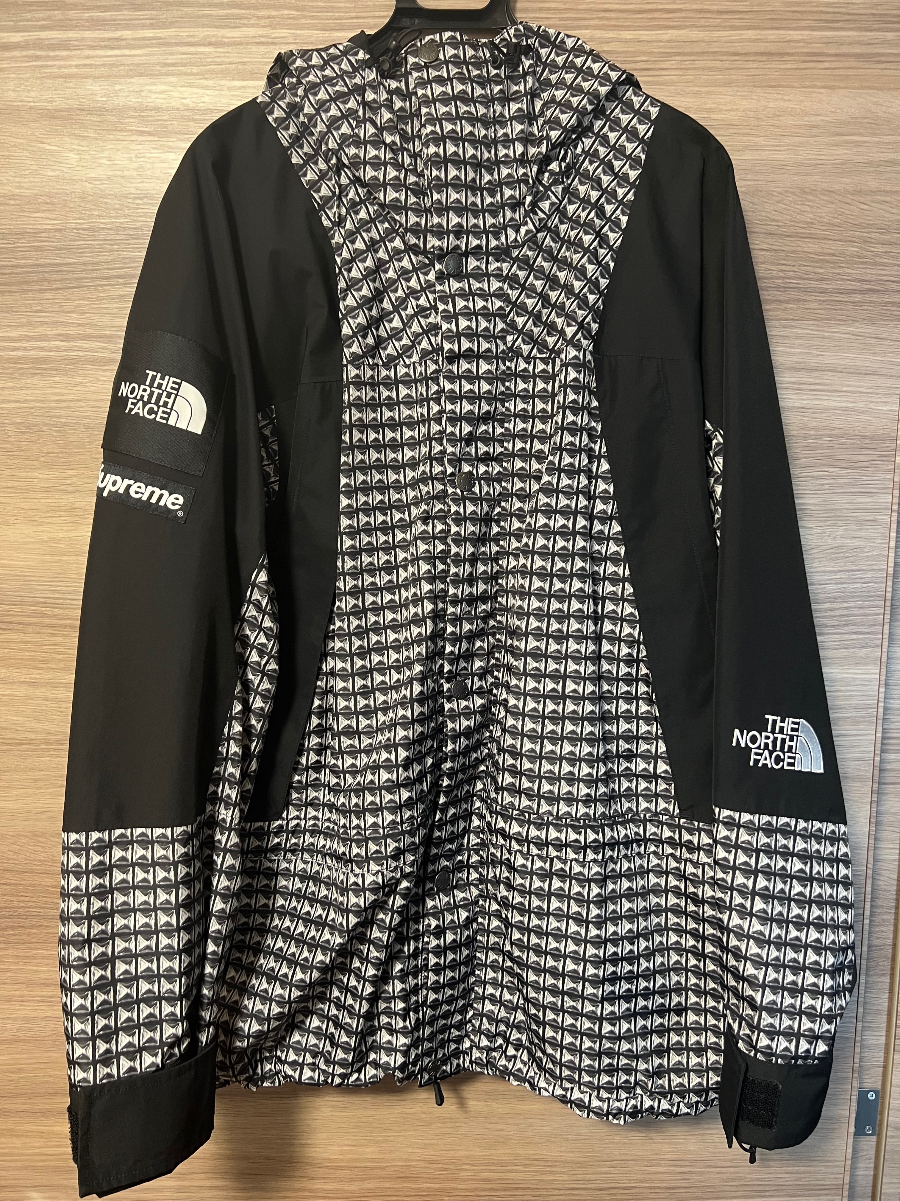 Supreme x The North Face Studded Mountain Light Jacket "Black"