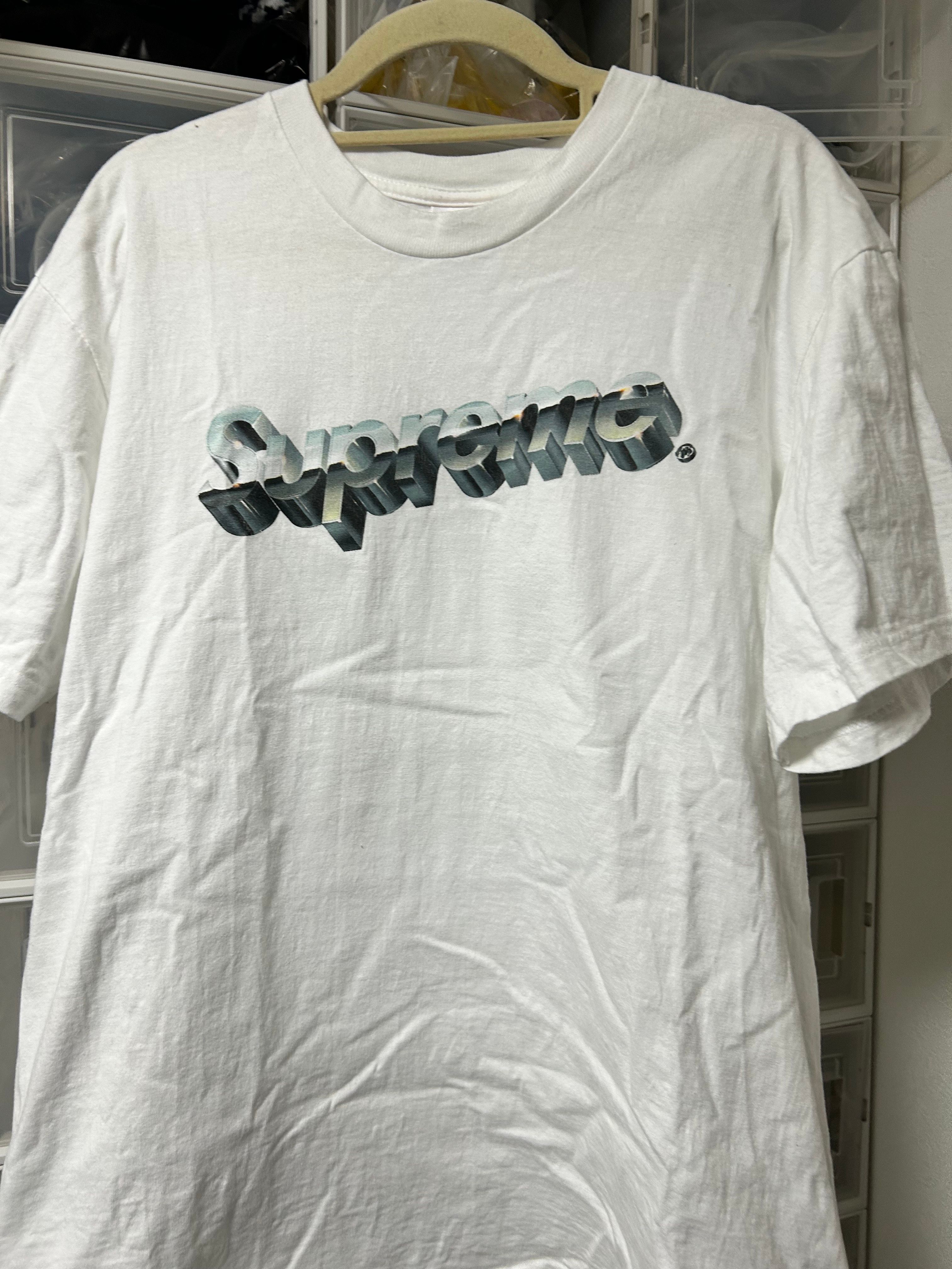 シュプリームtシャツ