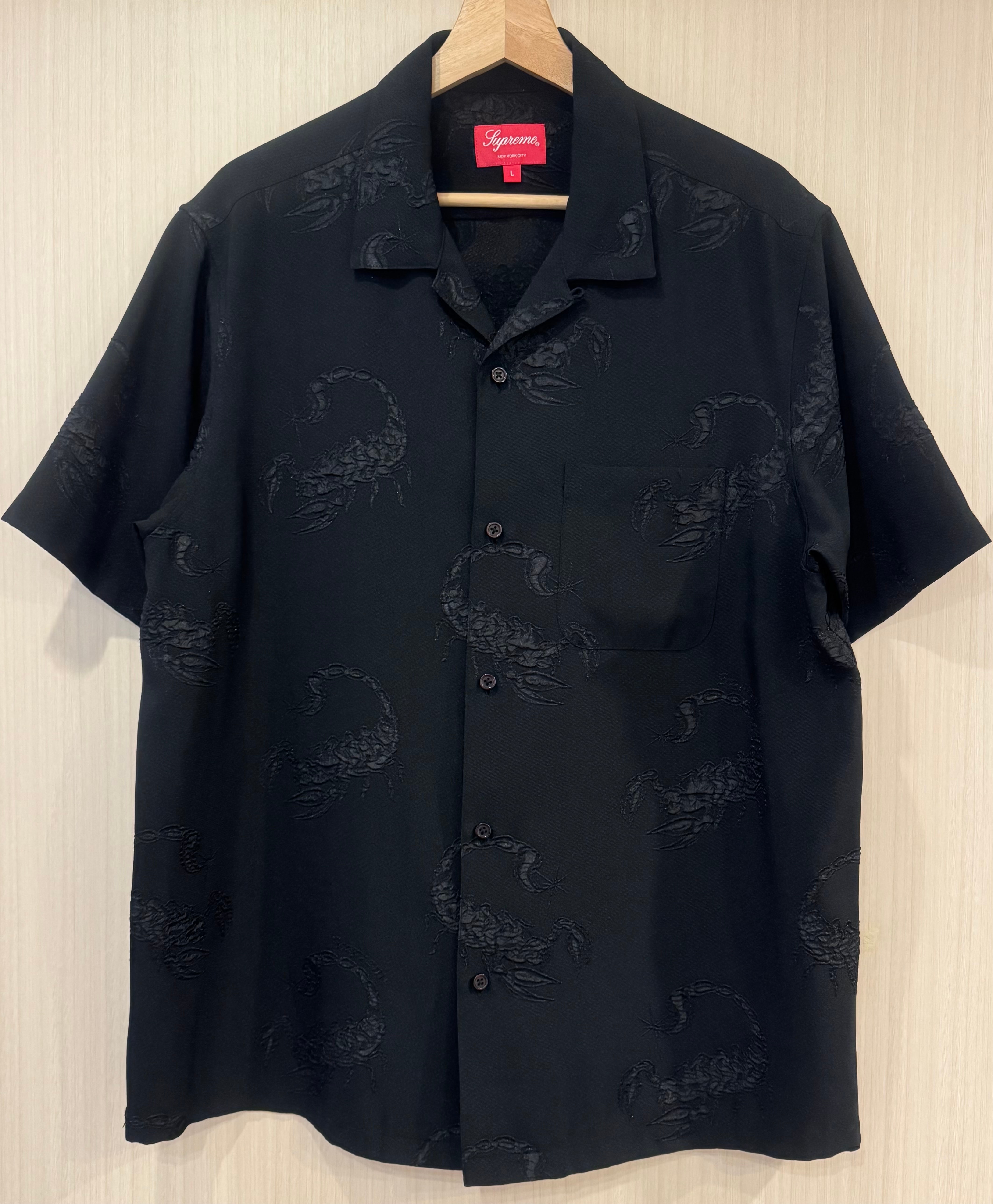 未使用に近い】シュプリーム スコーピオン ジャカード エスエス シャツ