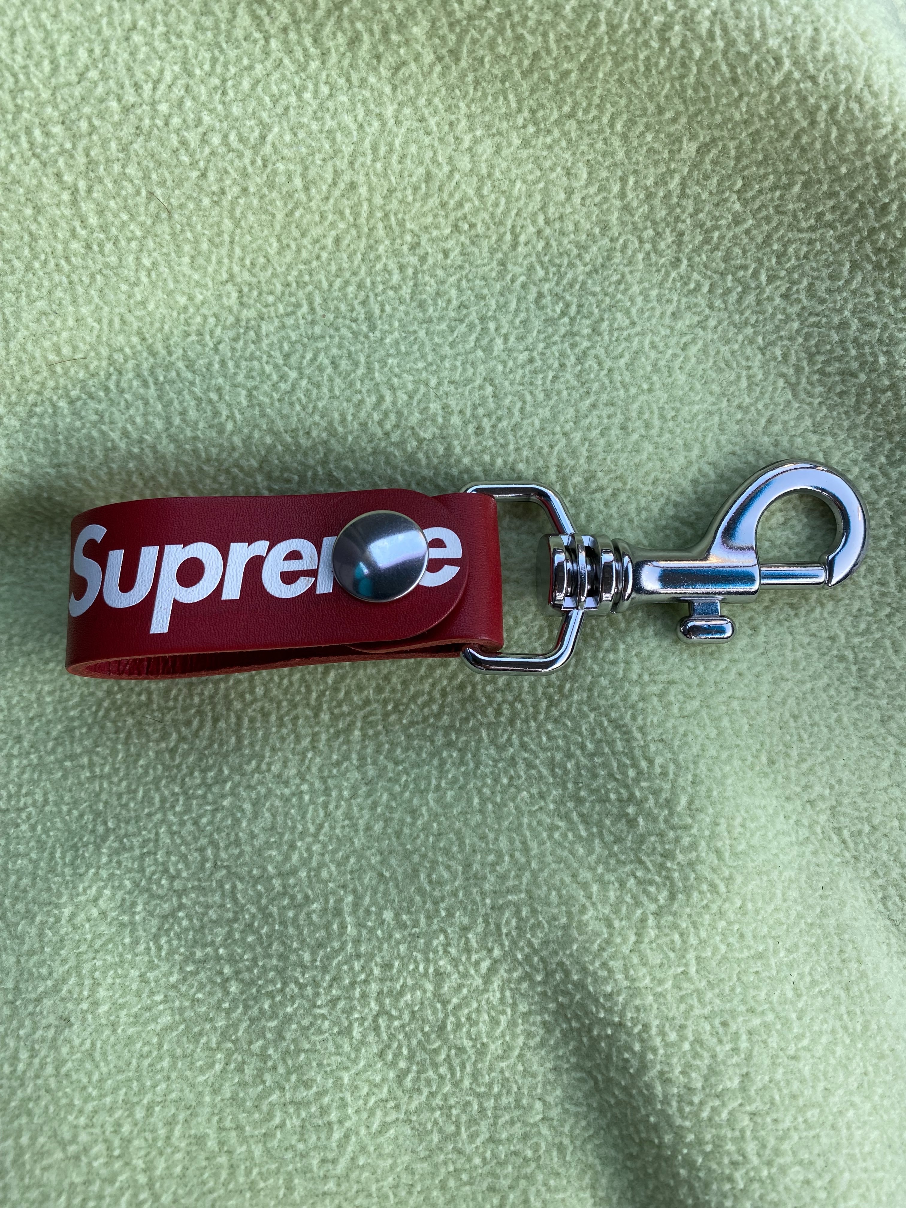 Supreme Leather Key Loop "Red"