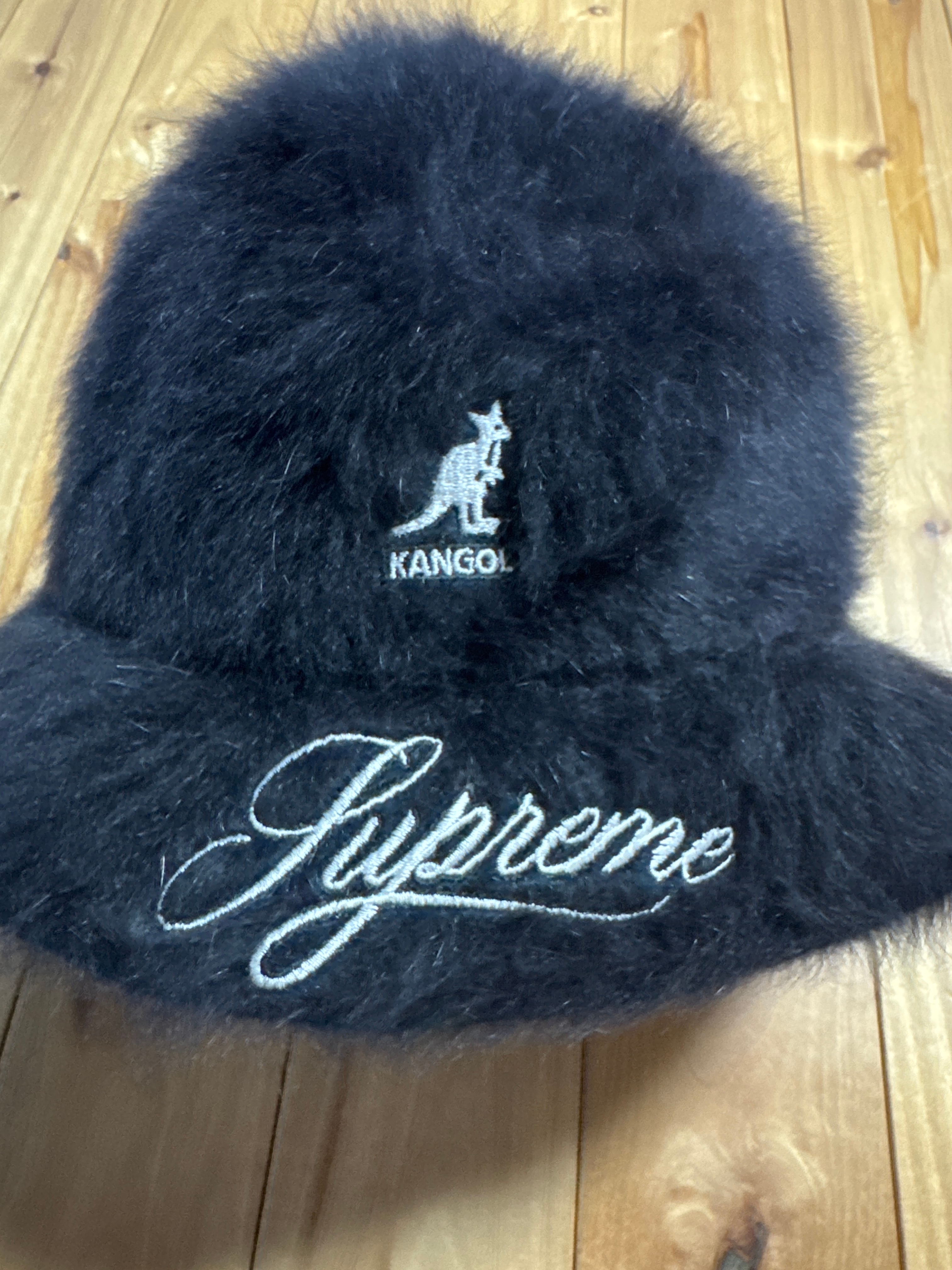 Supreme / Kangol Furgora Casual "Black"