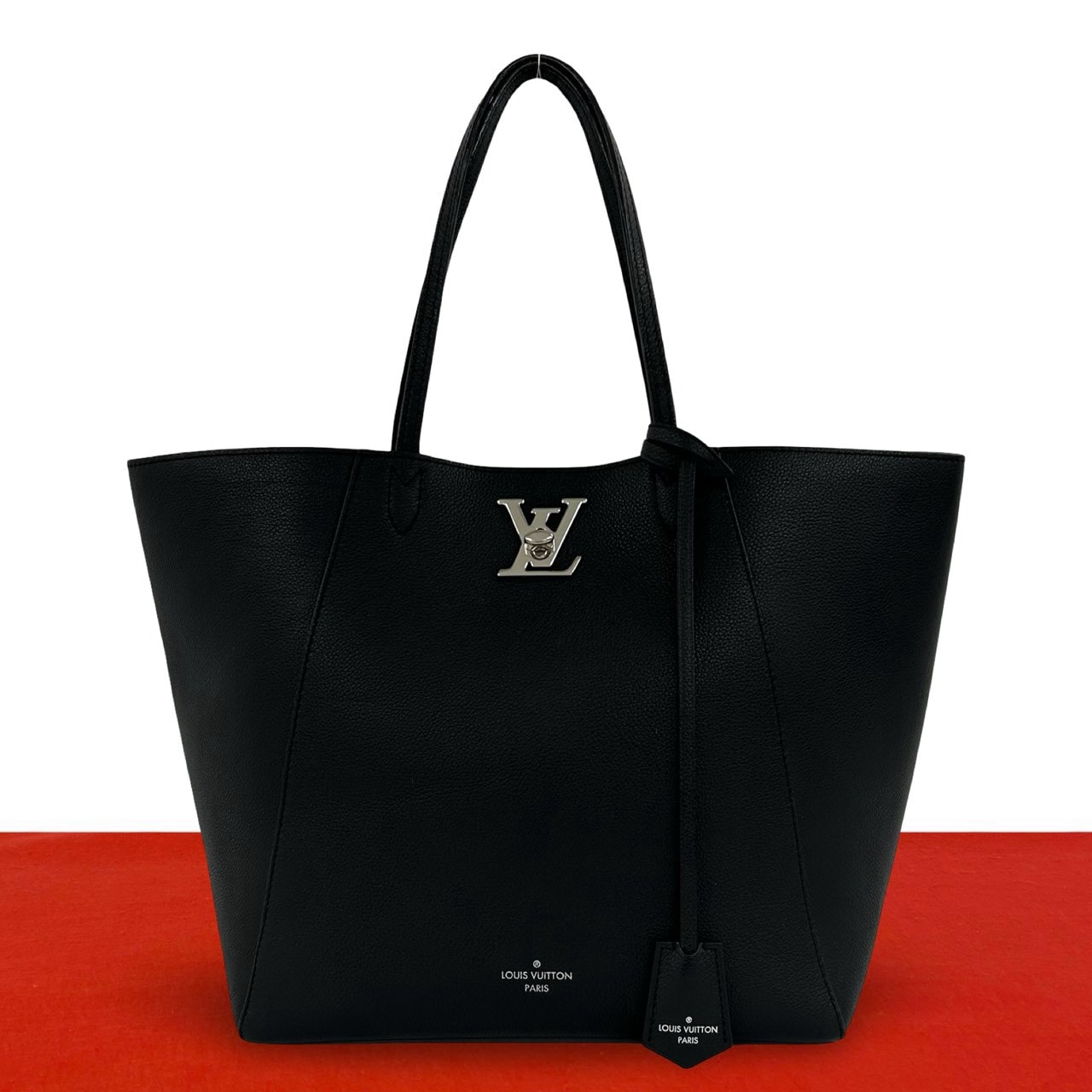 LOUIS VUITTON ルイヴィトン ロックミー カバ レザー トートバッグ ブラック
10914