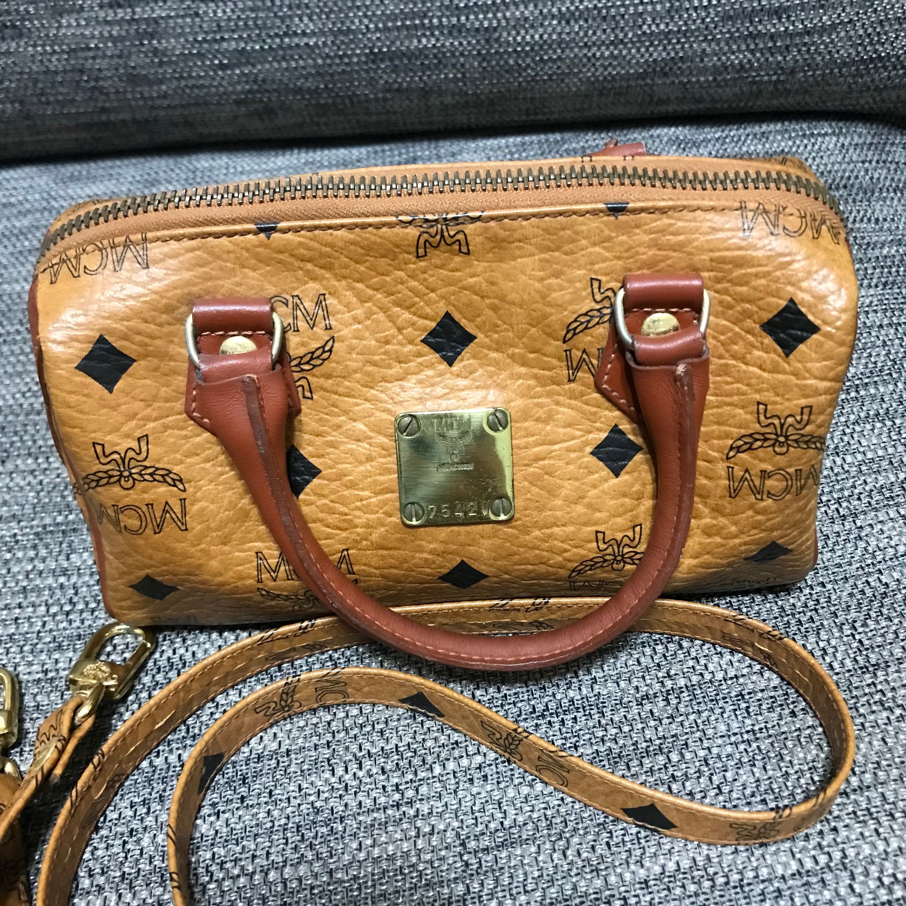 MCM ミニバッグ ショルダーストラップ付き ハンドバッグ ショルダーバッグ