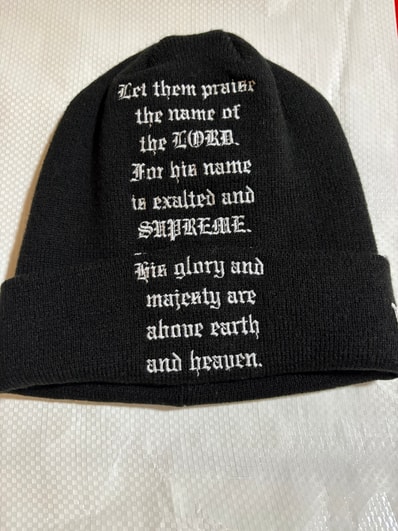 Supreme New Era Psalm Beanie "Black"