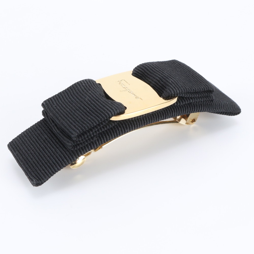 ■美品 サルヴァトーレフェラガモ ヴァラリボン