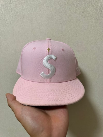 Supreme Gold Cross S Logo New Era "Pink"