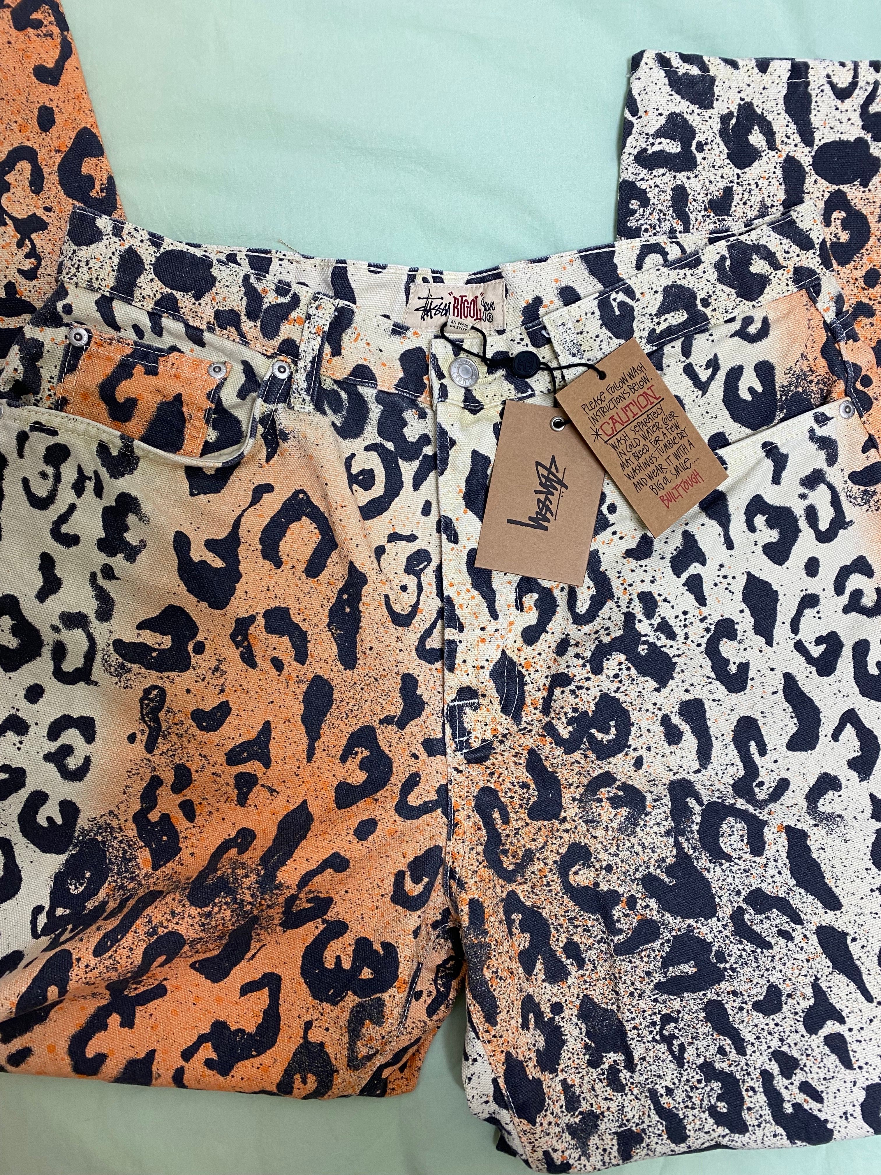 Stencil Canvas Big ol' Jeans