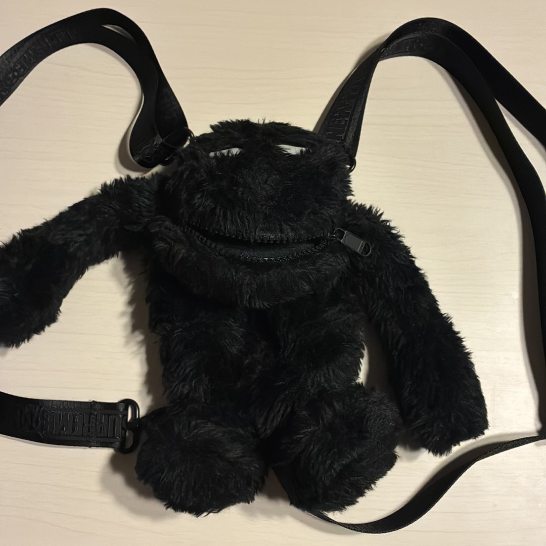 Supreme x BOUNTY HUNTER Backpack "Black"
