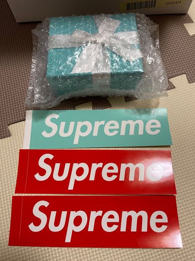 Supreme / Tiffany & Co. Return to Tiffany Oval Tag Keyring "Silver"
