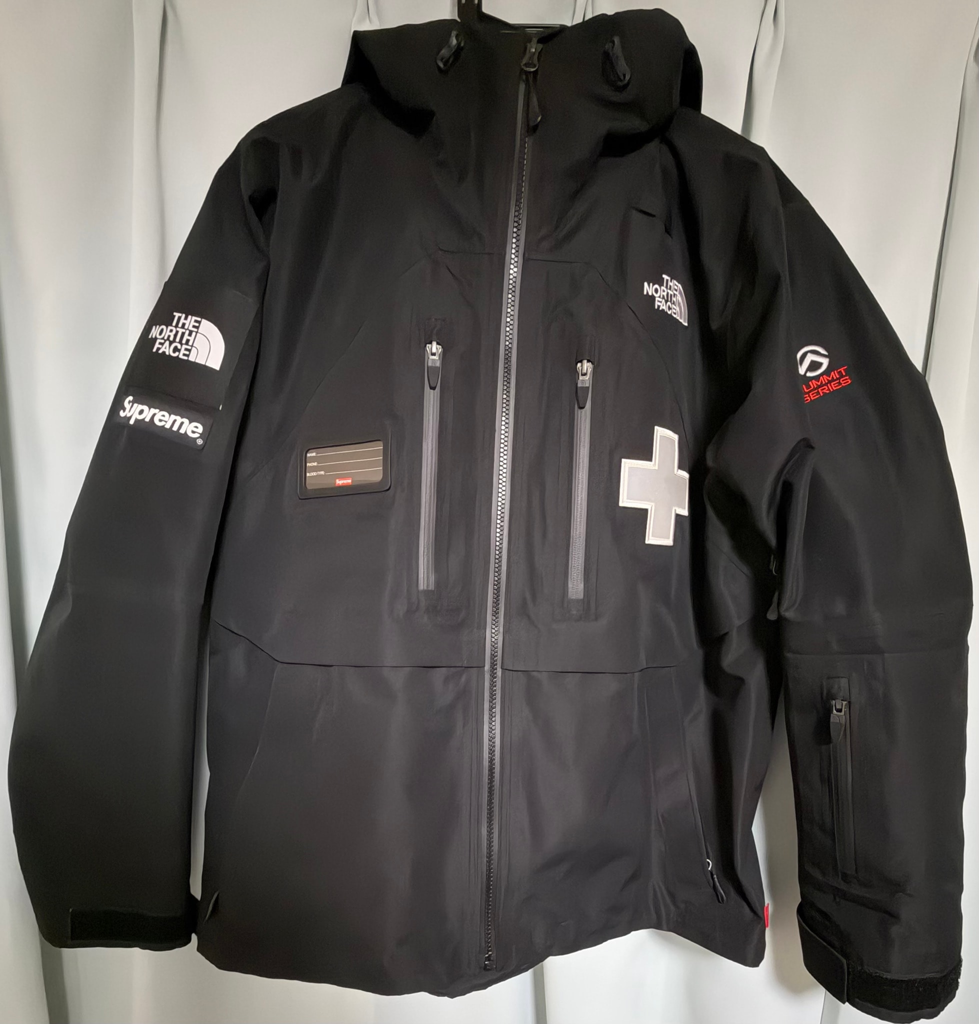 Supreme x The North Face Summit Series Rescue Mountain Pro Jacket "Black"