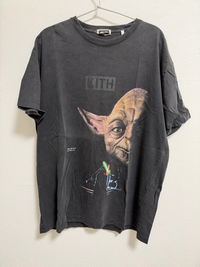 Kith x STAR WARS Yoda Vintage Tee "Black"
