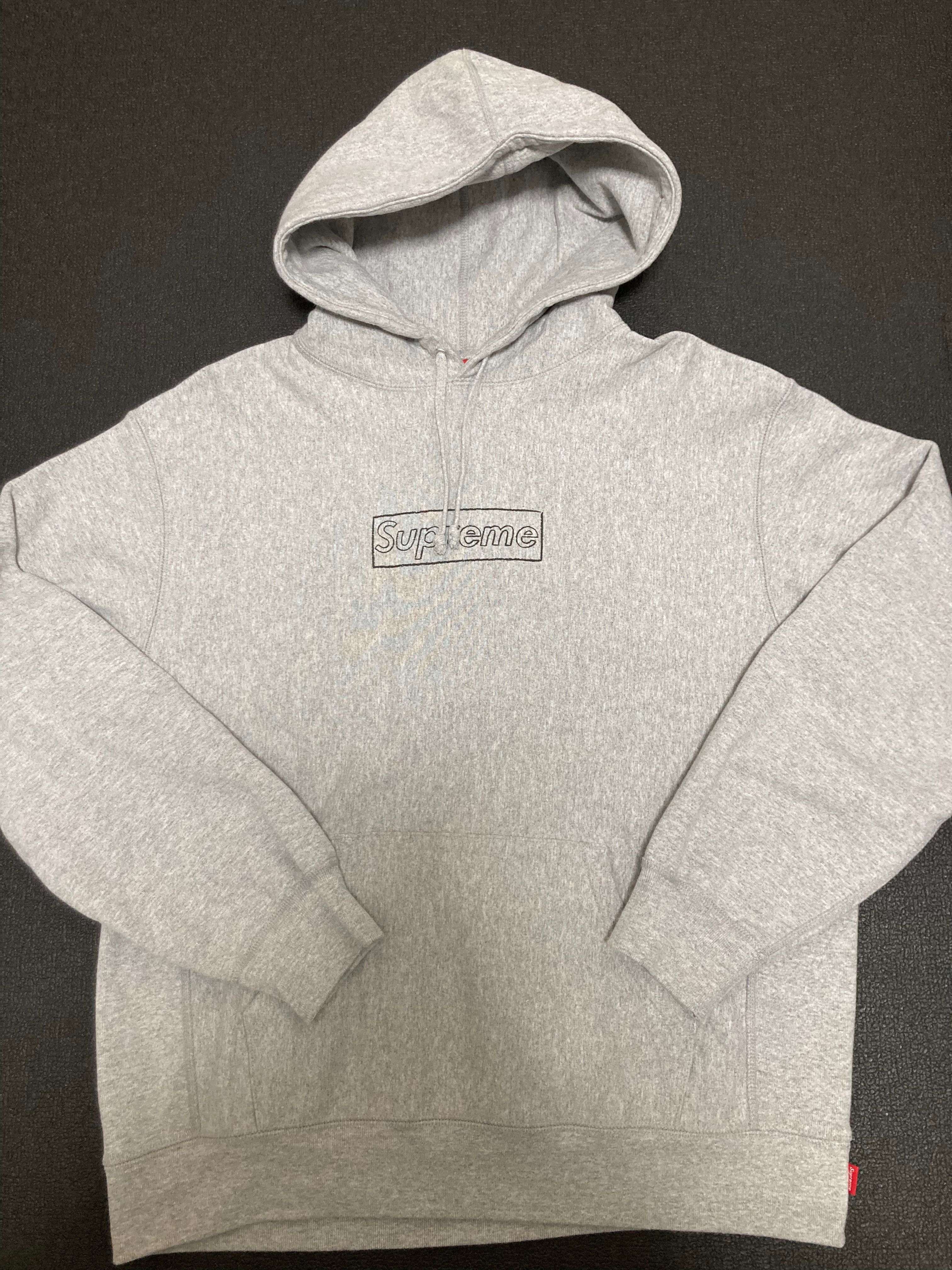Supreme KAWS Chalk Logo Hooded Sweatshirt "Grey"(2021)