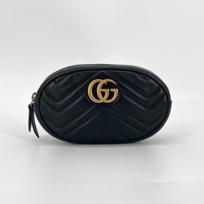 GUCCI(グッチ) GGマーモント ゴールド金具 ポーチ ブラック×ゴールド