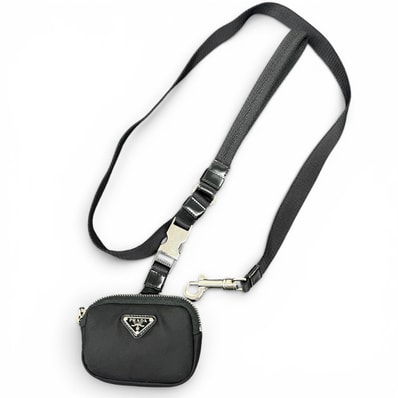PRADA 希少 極美品 プラダ ペットリード リナイロン トライアングルロゴ 2YG008 RFID確認済 ナイロン レザー ブラック ロゴ 三角プレート ロゴプレート 犬 猫 小動物 ペット用品 Aランク 鑑定済 中古 プラダ小物