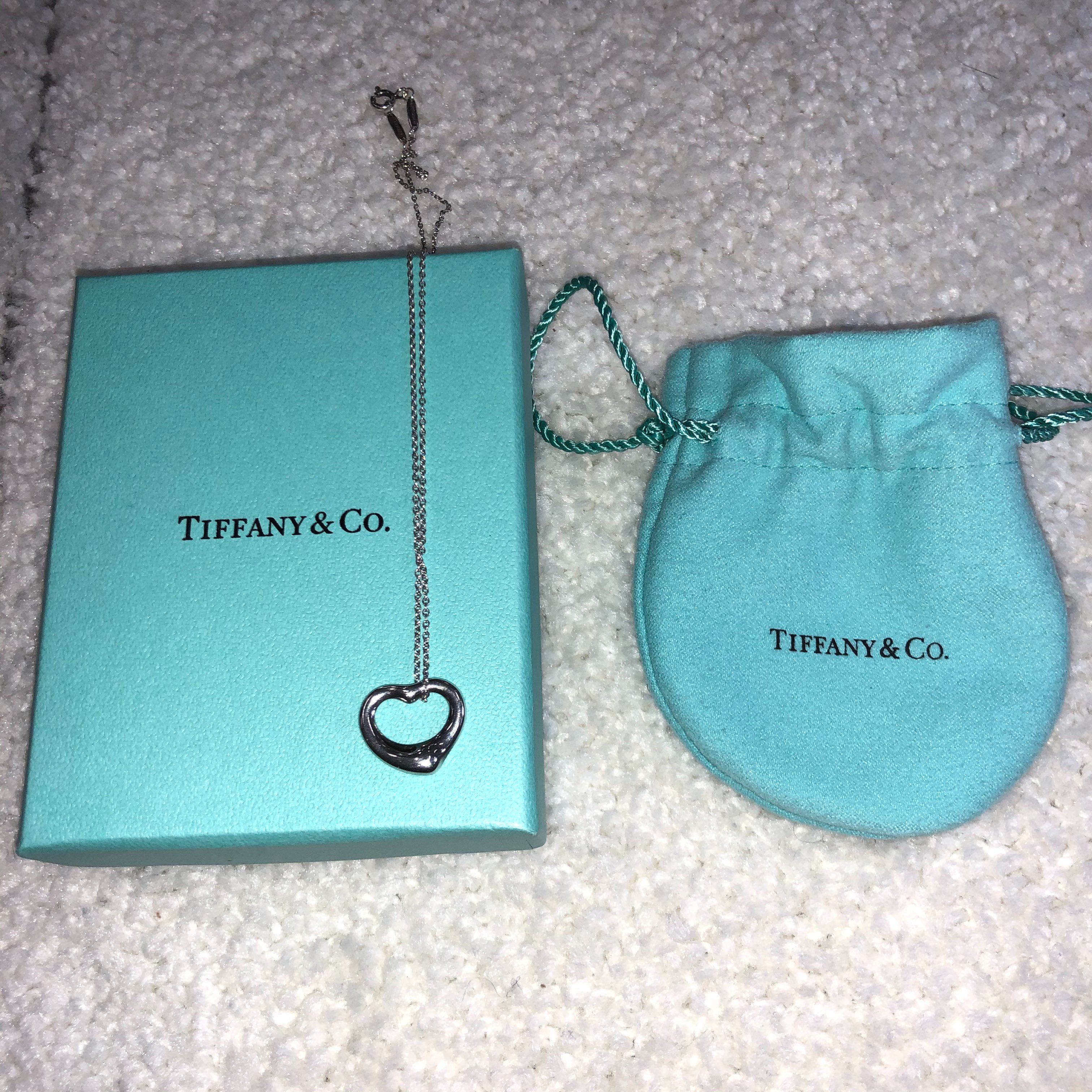 Tiffany & Co Open Heart Necklace "Silver"