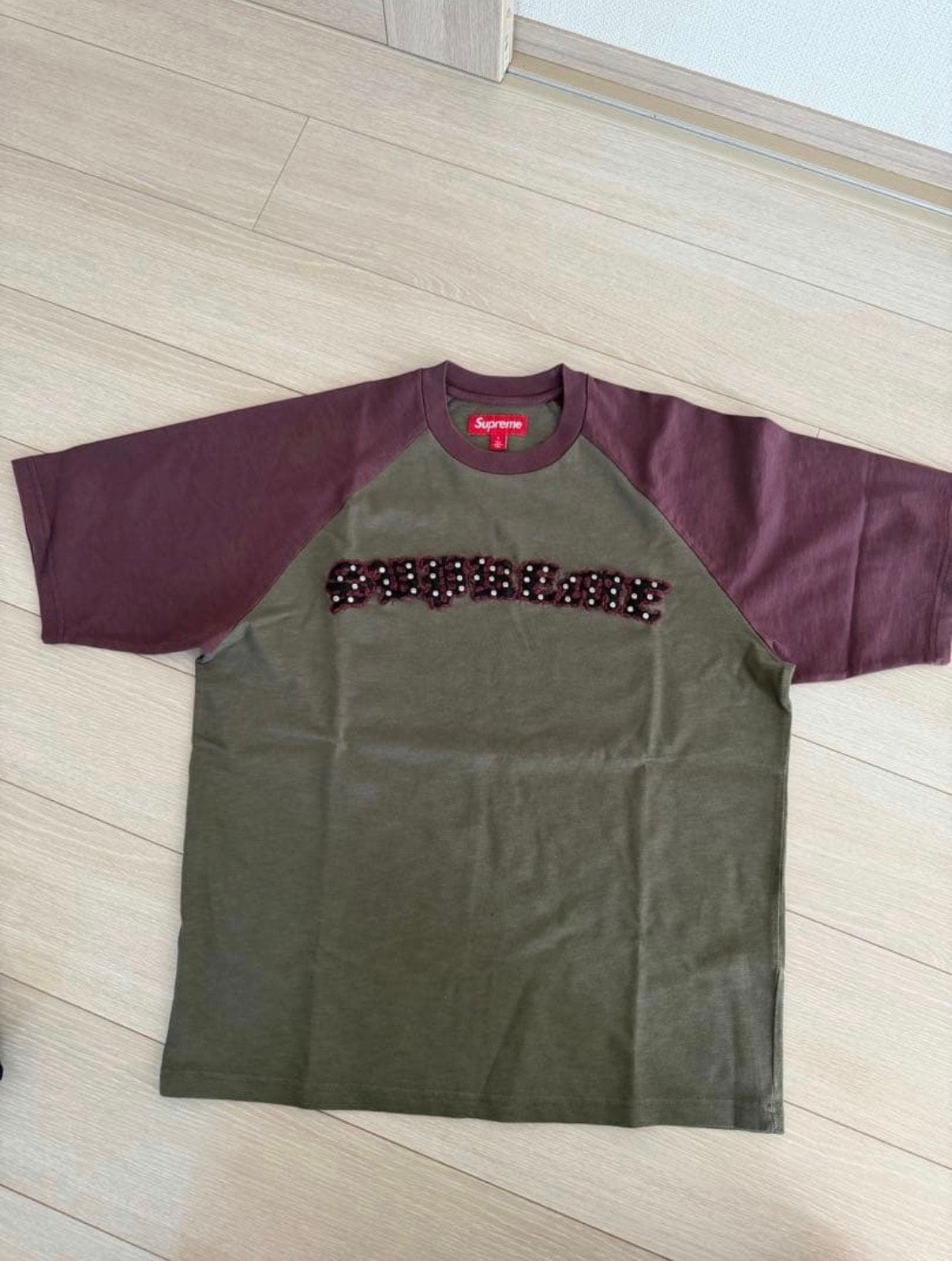 Supreme Rhinestone Raglan S/S Top "Olive"