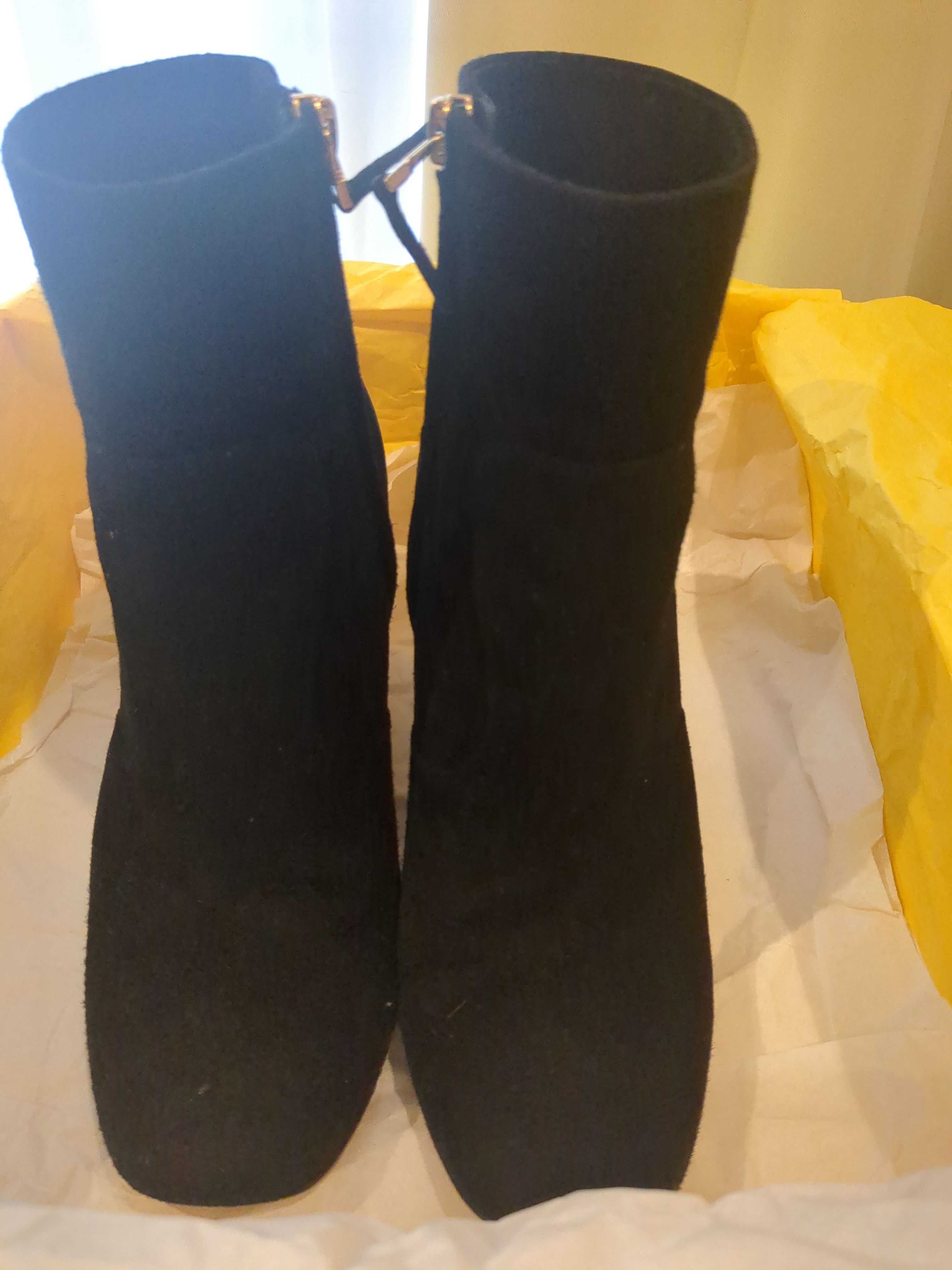 スタッズ スエード ショートブーツ