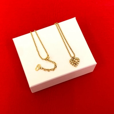 Christian Dior ディオール ロゴ ハート モチーフ GP ラインストーン ネックレス ゴールド
68683