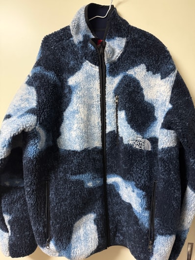 Supreme x The North Face Bleached Denim Print Fleece Jacket "Indigo"