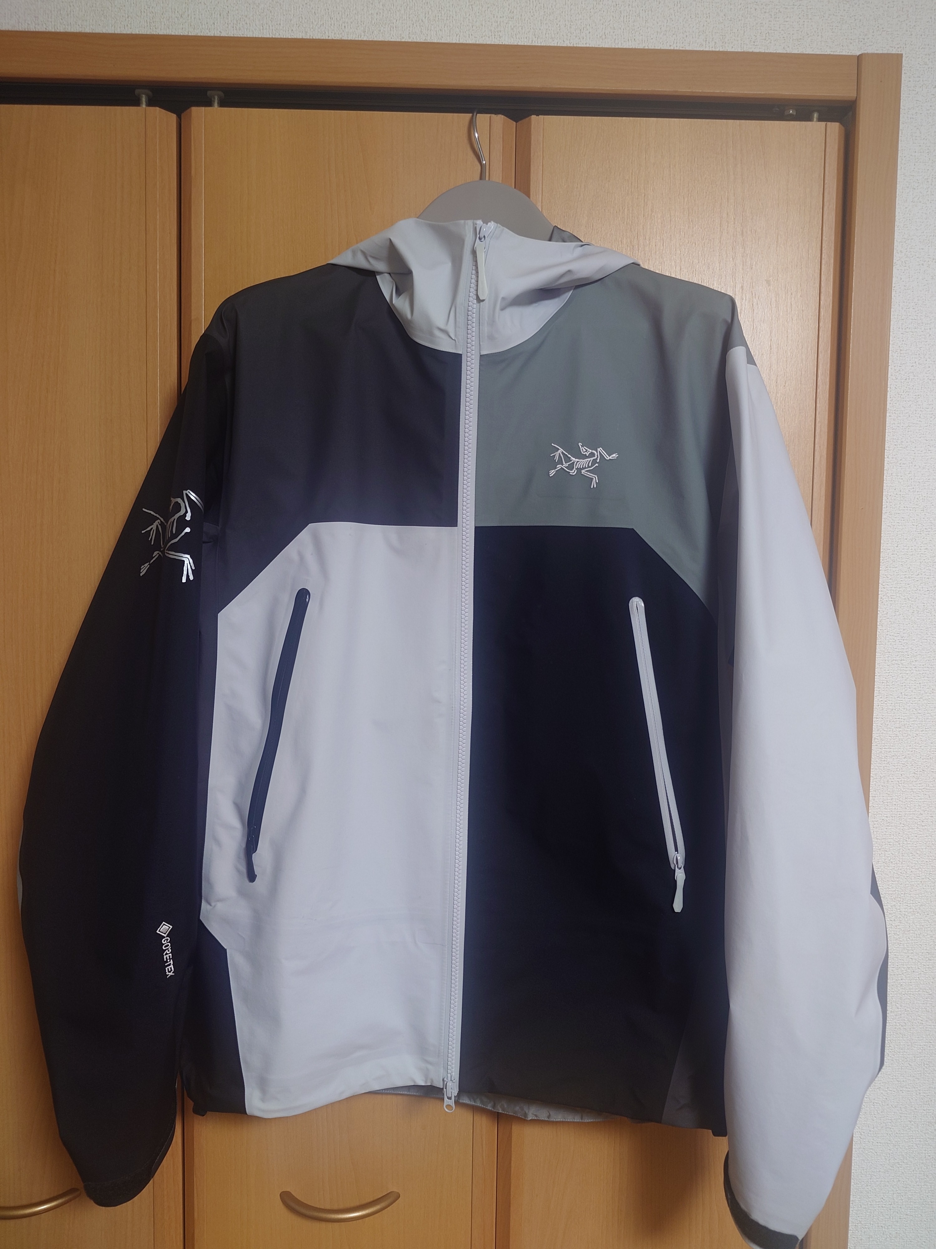 未使用　アークテリクス×ビームス ARC'TERYX x BEAMS Wabi-Sabi Atom Hoody Men's 