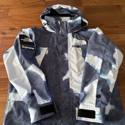 Supreme x The North Face Bleached Denim Print Mountain Jacket "Indigo"