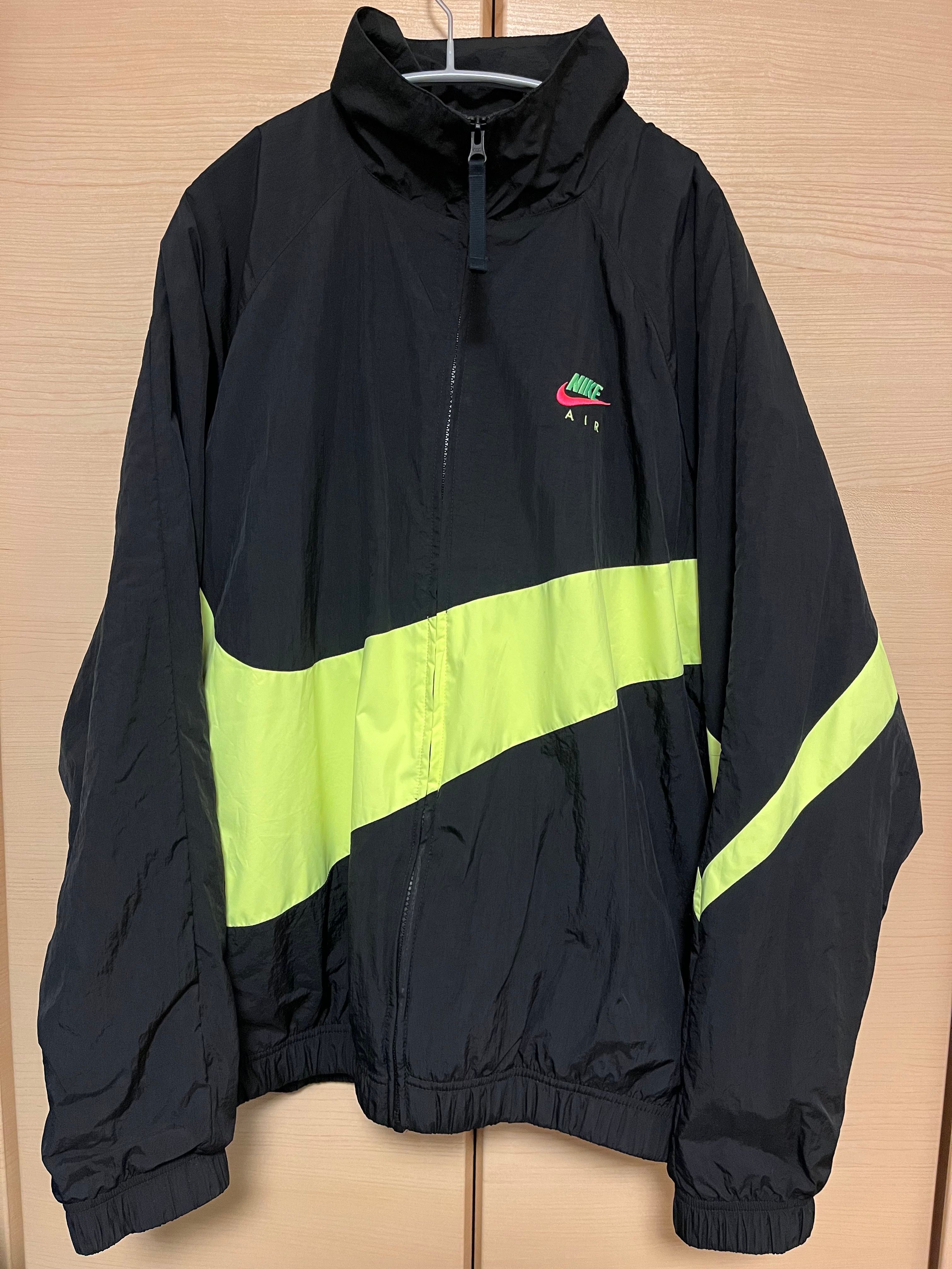 ナイキシティネオン スウッシュ ウーブンジャケット