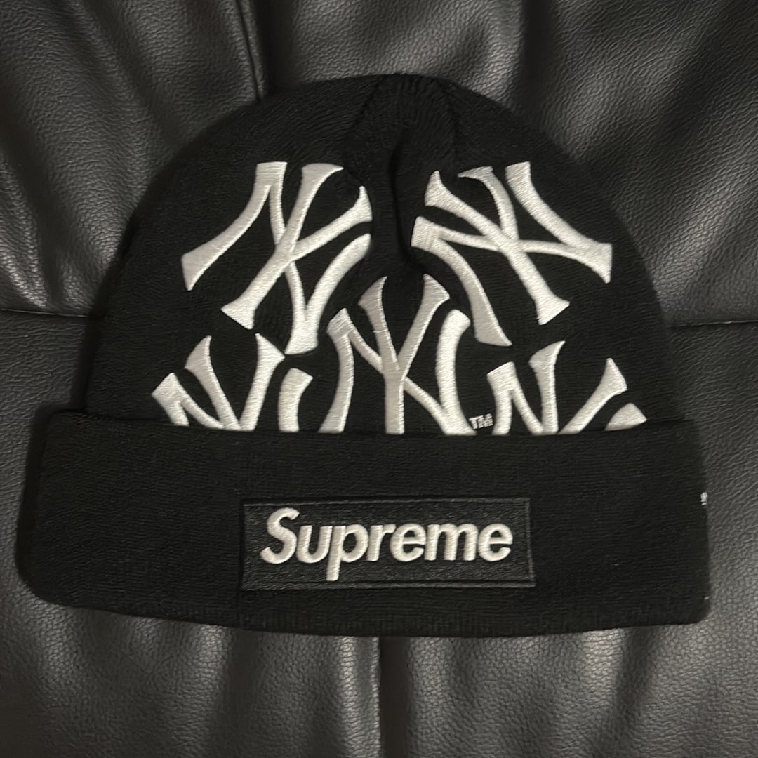 Supreme x New York Yankees x New Era Box Logo Beanie "Black"