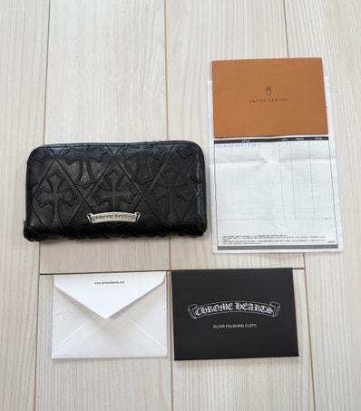 付属品完備/値下げ交渉可能 / 正規品!CHROME HEARTS クロムハーツ キルティングレザーウォレット 財布