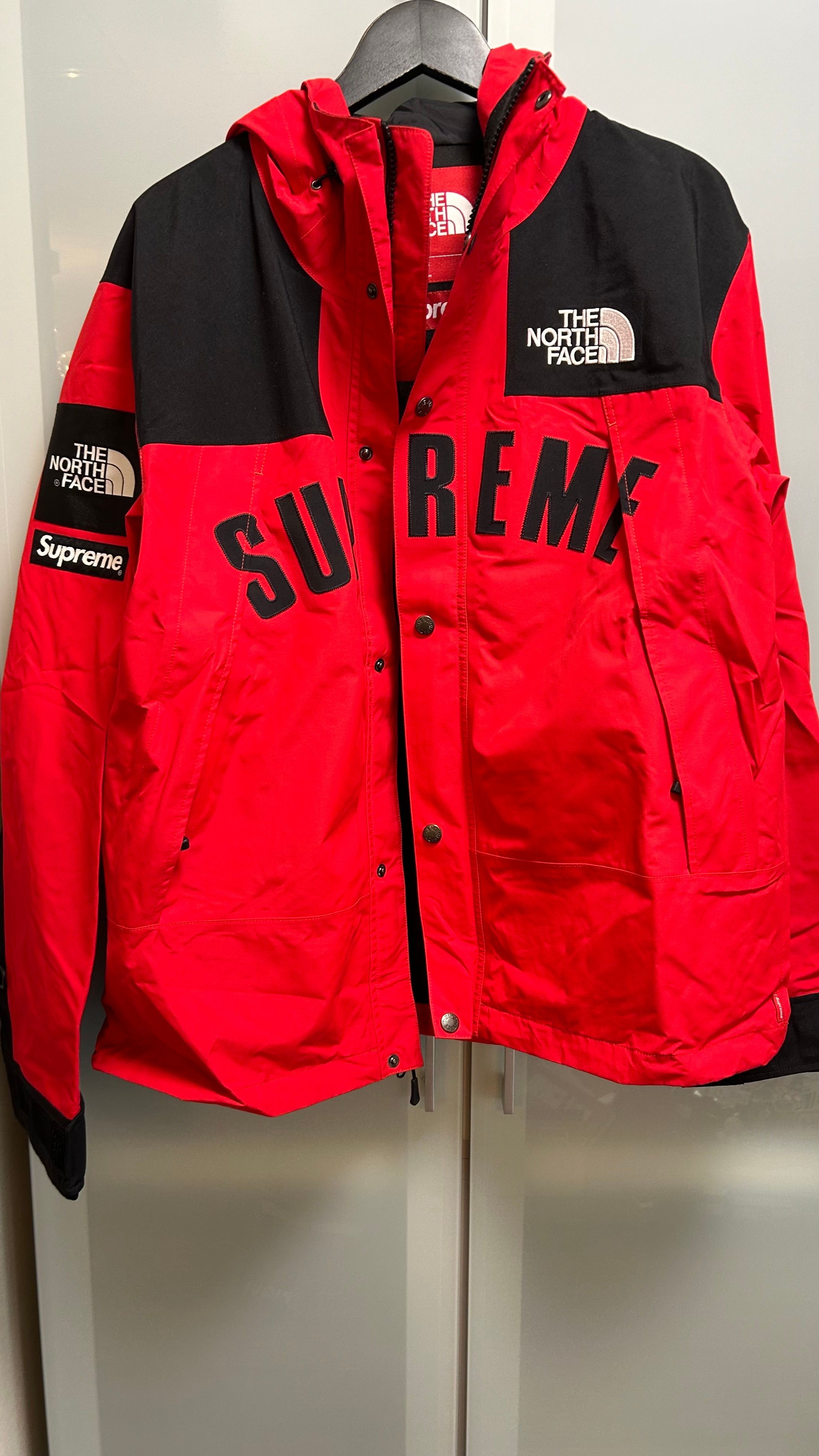 Supreme x The North Face Arc Logo Mountain Parka "Red"