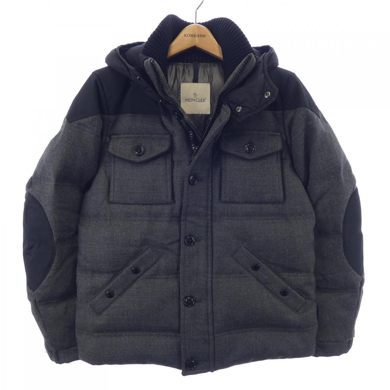 モンクレール MONCLER ダウンジャケット