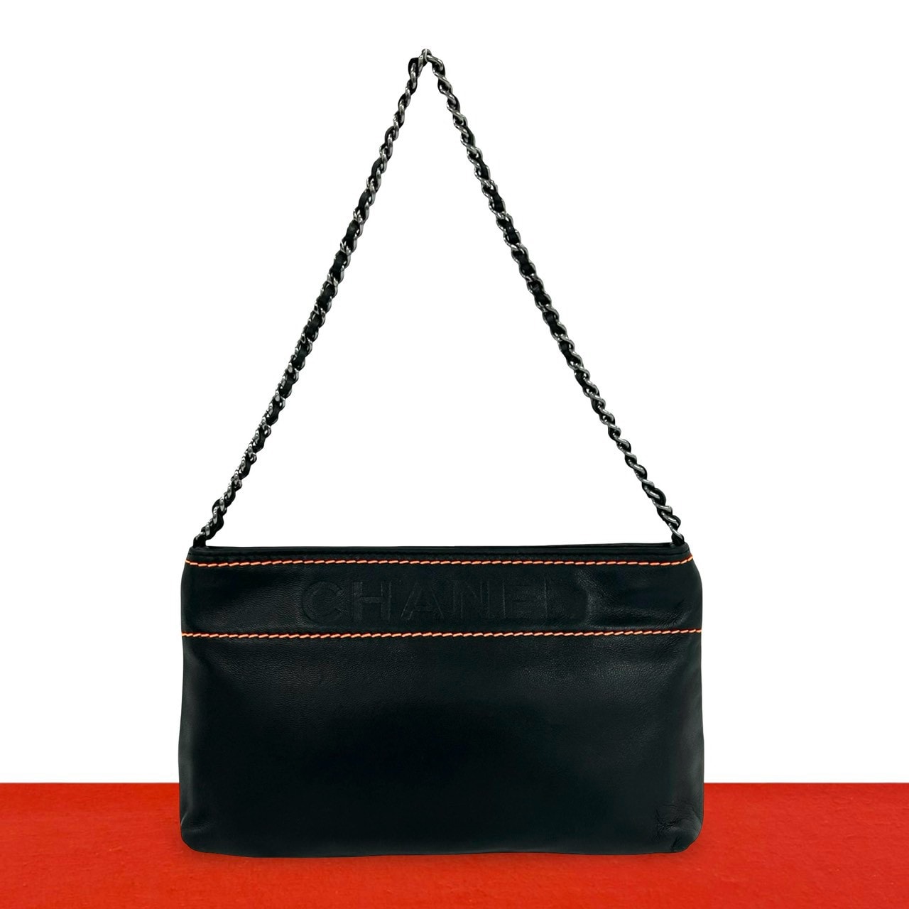 CHANEL シャネル ロゴ 型押し ラムスキン ハンドバッグ ブラック
47-10