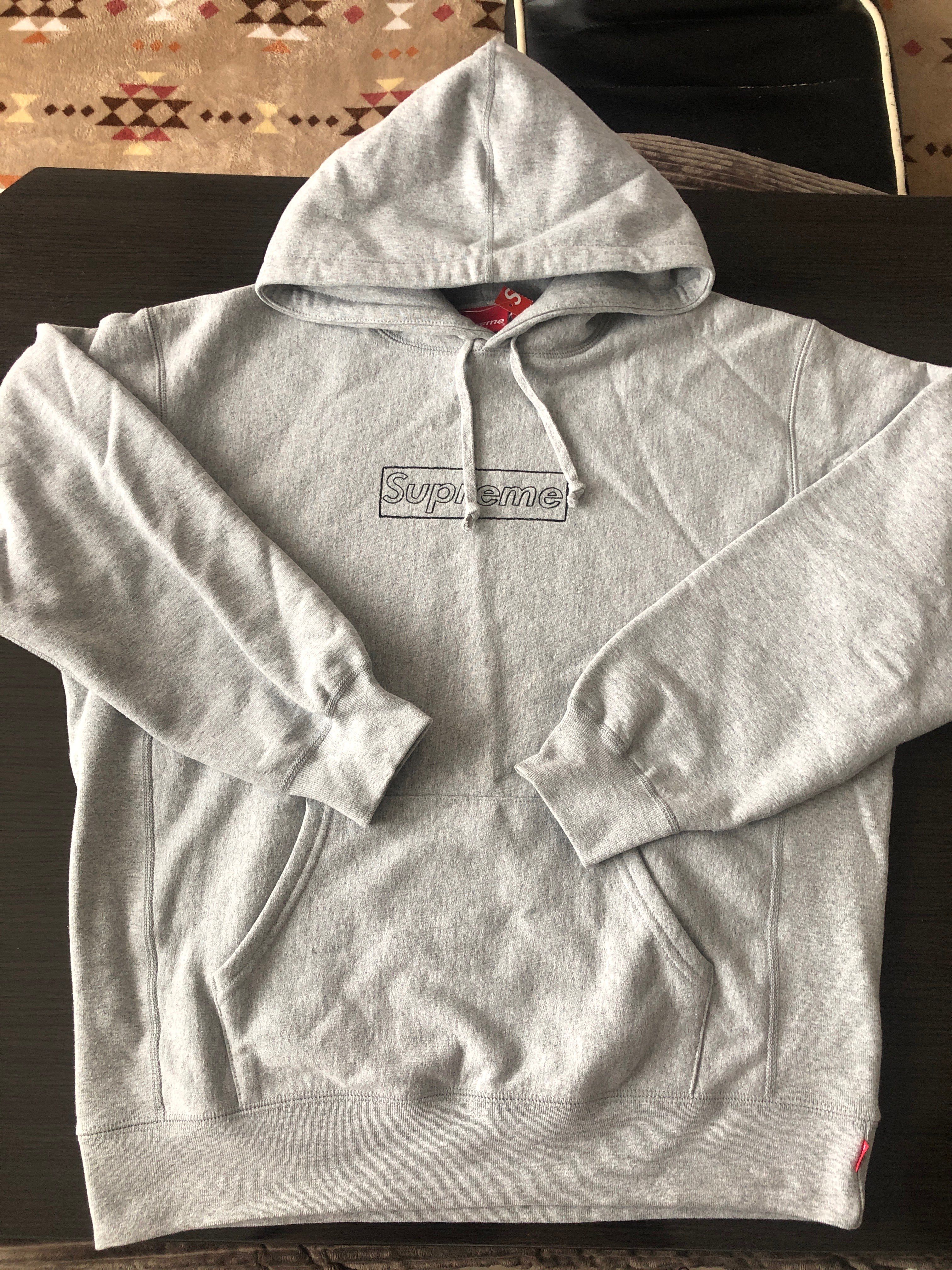 Supreme KAWS Chalk Logo Hooded Sweatshirt "Grey"(2021)