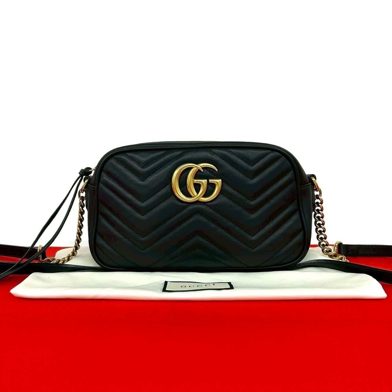 GUCCI グッチ GGマーモント スモール レザー ショルダーバッグ ブラック
 31429