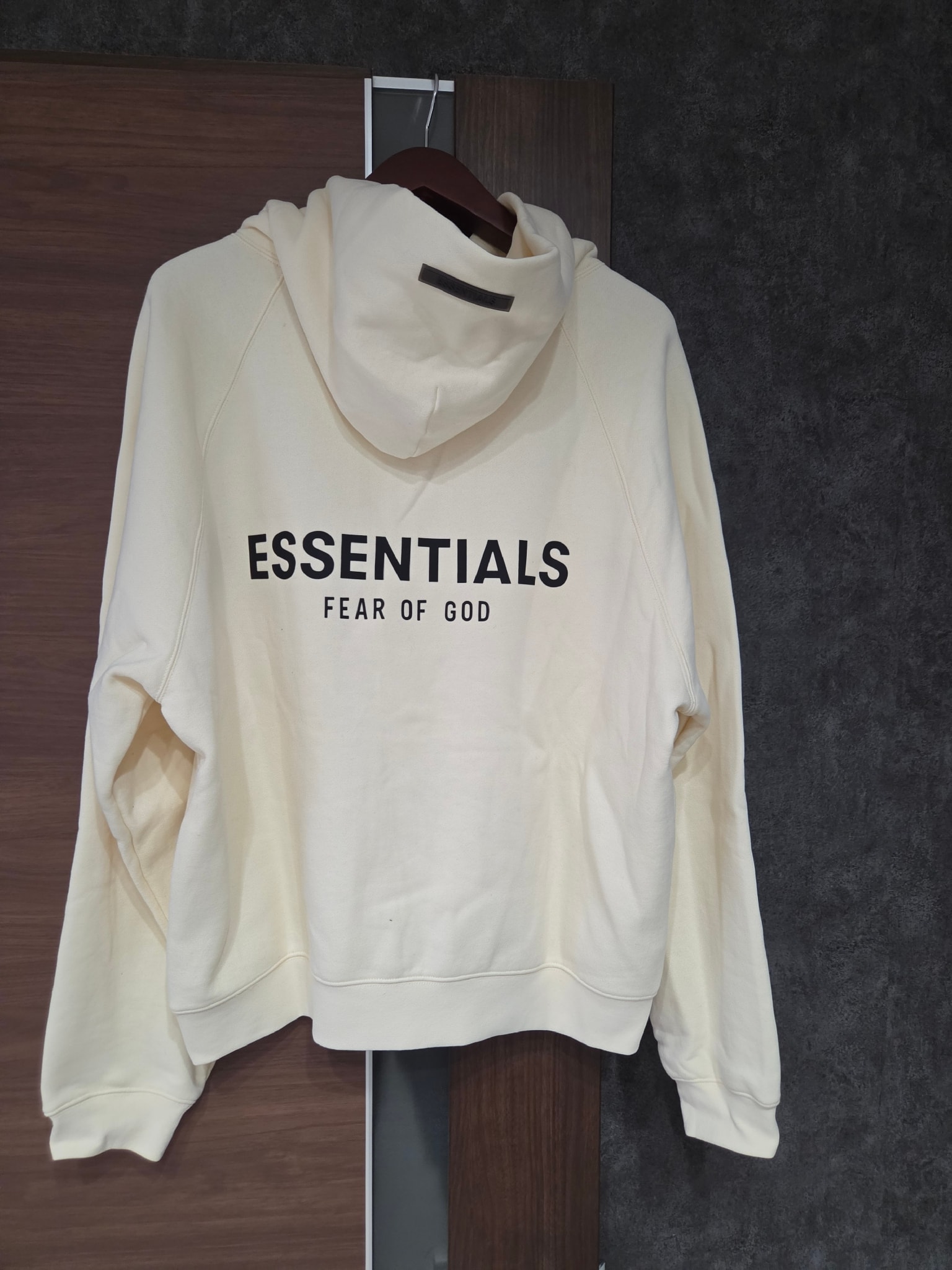 FEAR OF GOD ESSENTIALS Pull-Over Hoodie "Butter cream"
