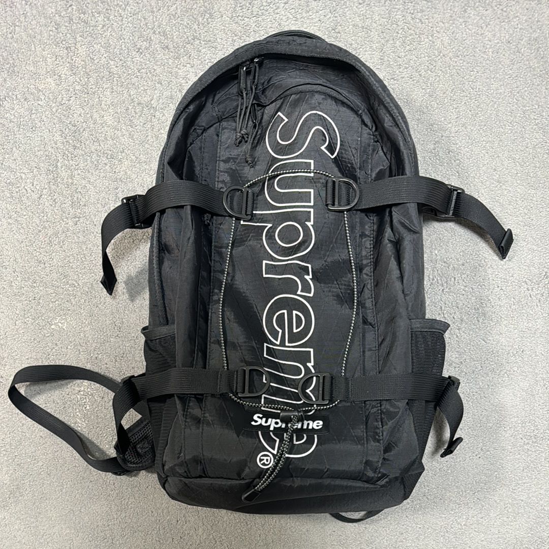 Supreme 18FW Backpack "Black"