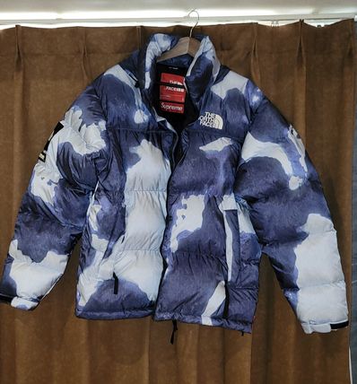 Supreme x The North Face Bleached Denim Print Nuptse Jacket "Indigo"