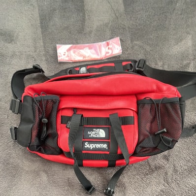 Supreme x The North Face Leather Mountain Waist Bag "Red"