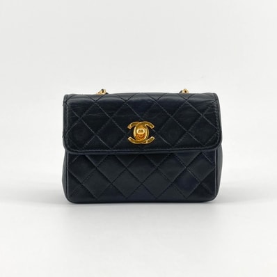 CHANEL(シャネル) ミニ マトラッセ ラムスキン 3番台 ショルダーバッグ ブラック