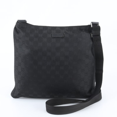 ■美品 グッチ GGキャンバス 132999 ショルダーバッグ