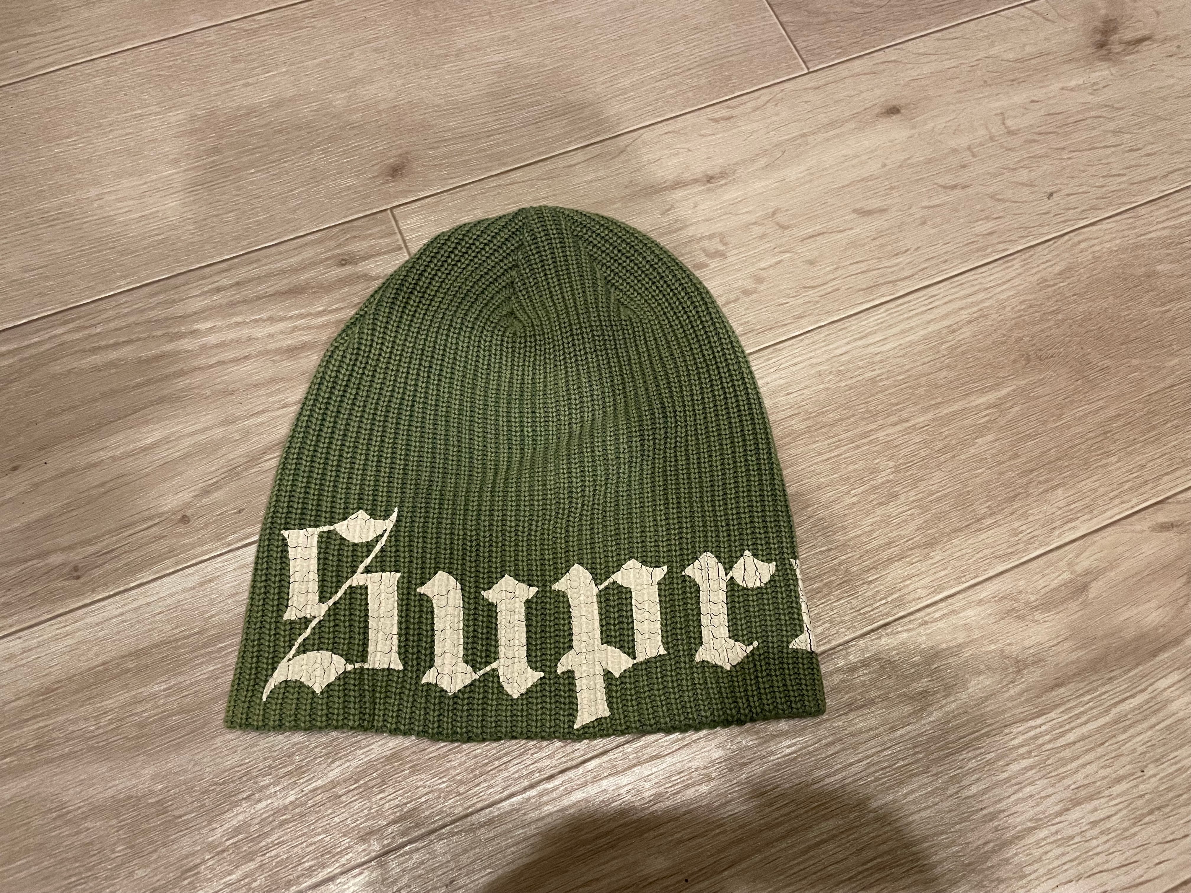 Supreme Old English Printed Beanie "Green"