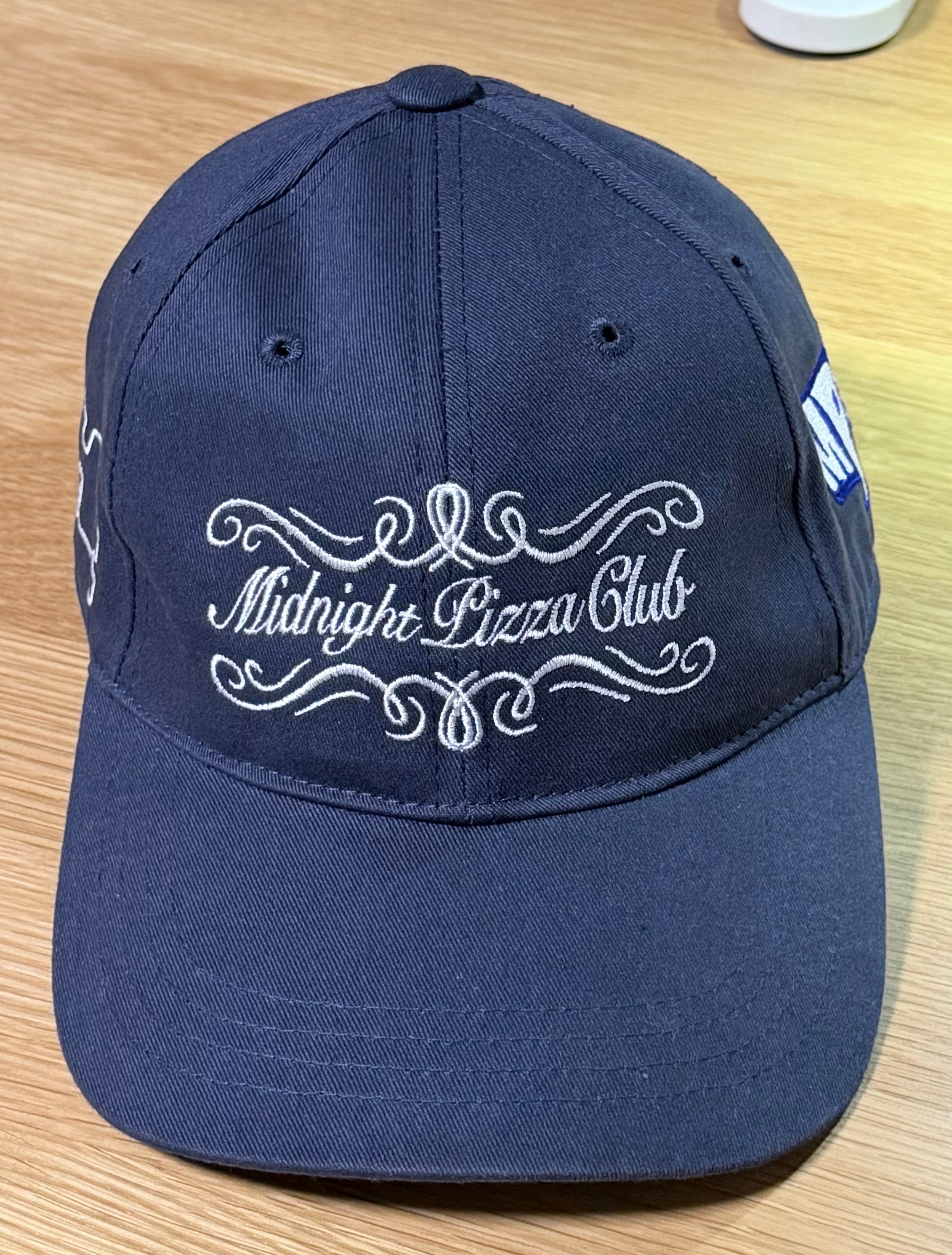 未使用に近い】ティー x ミッドナイトピザクラブ キャップ 