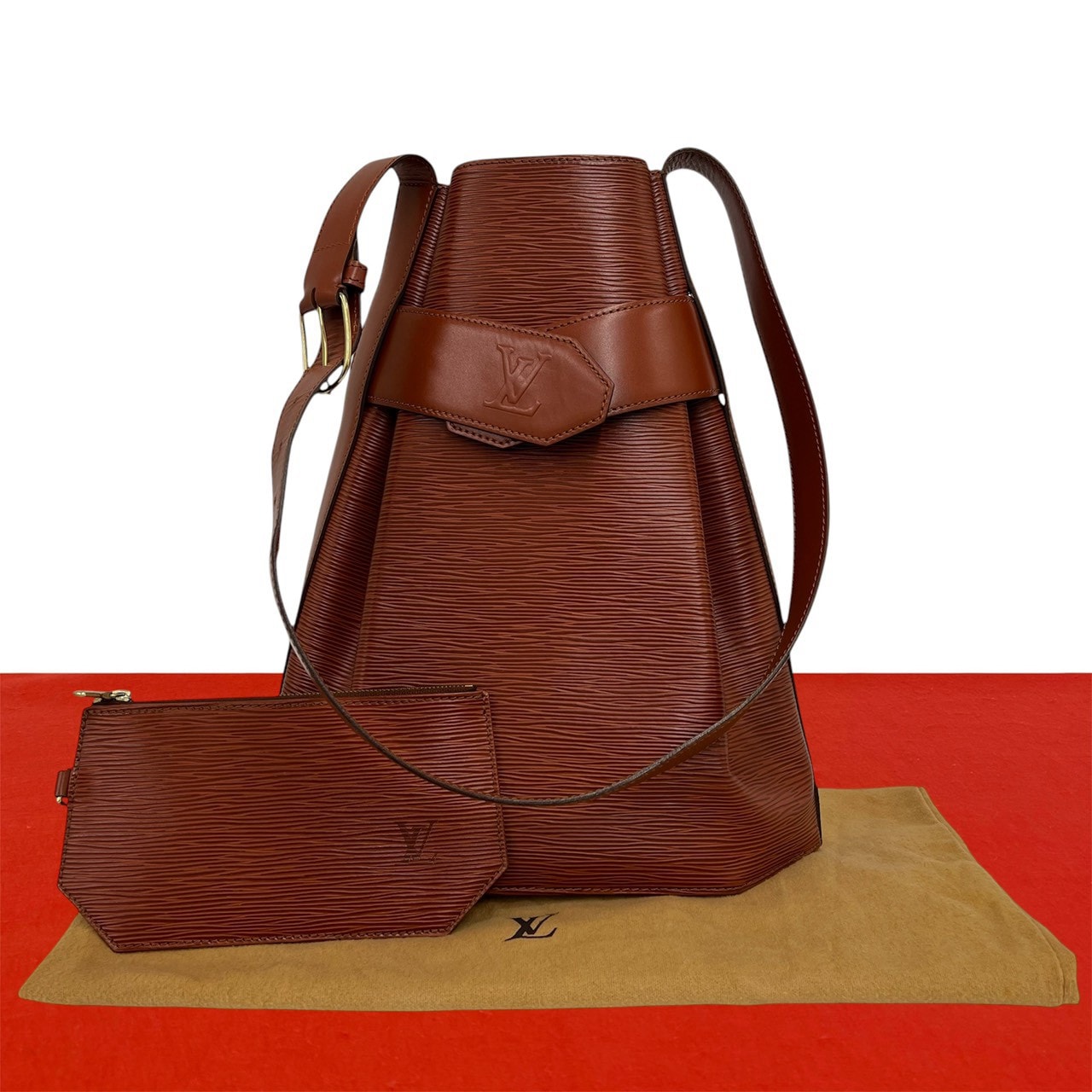 LOUIS VUITTON ルイヴィトン サックデポール GM エピ レザー ショルダーバッグ ケニアブラウン ブラウン
31778
