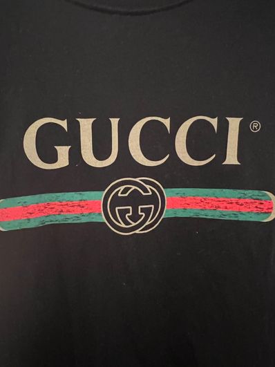 GUCCI Oversize T-shirt with Gucci Logo "Black"